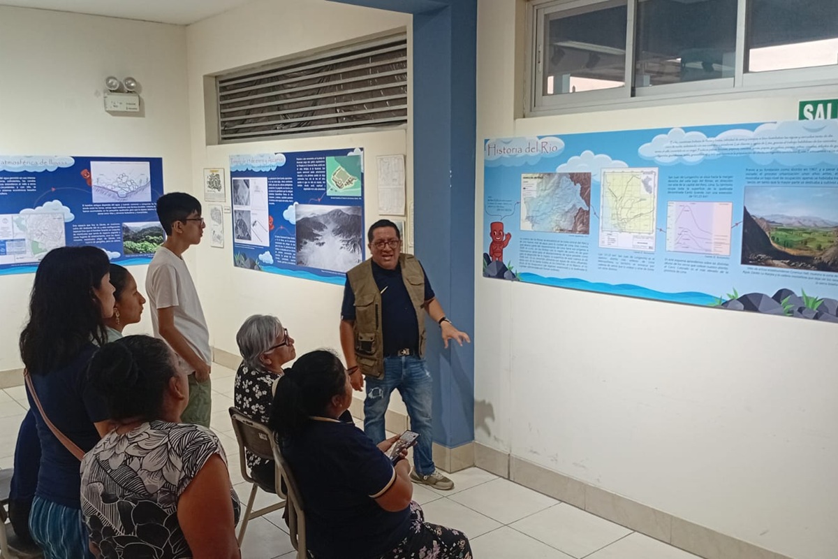 Un aula escolar de San Juan de Lurigancho para la enseñanza de la memoria local
